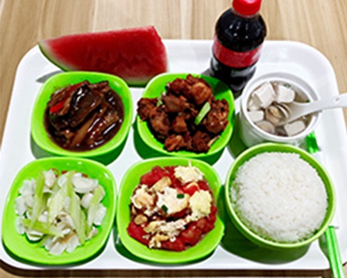 快餐配送加大食物安全查看 不合格當(dāng)場(chǎng)毀掉